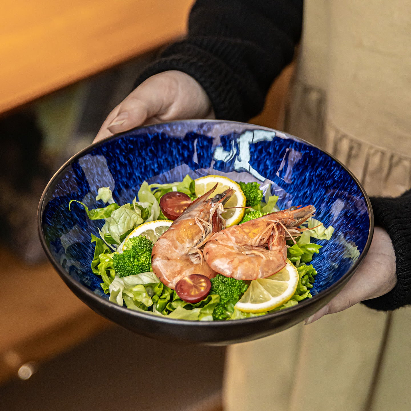 Misty Blue Kiln-Glazed Ceramic Salad Bowl, 7.4 inch Vintage Gradient Stoneware Soup Bowl, Luxury Retro Style Pasta & Noodle Bowl, Microwave Safe