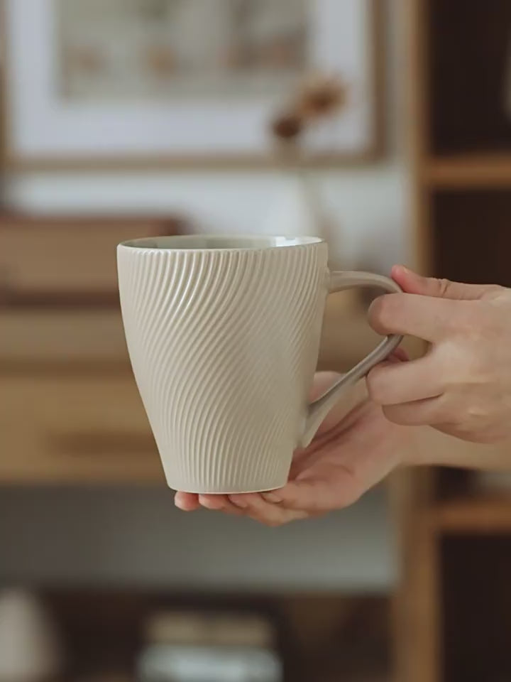 450ml Oversized Ceramic Mug - Antique Style Stoneware Coffee Mug | Unique Design Vintage Tea Cup for Home & Kitchen
